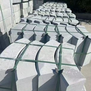 贵港 芝麻灰弧形路沿石