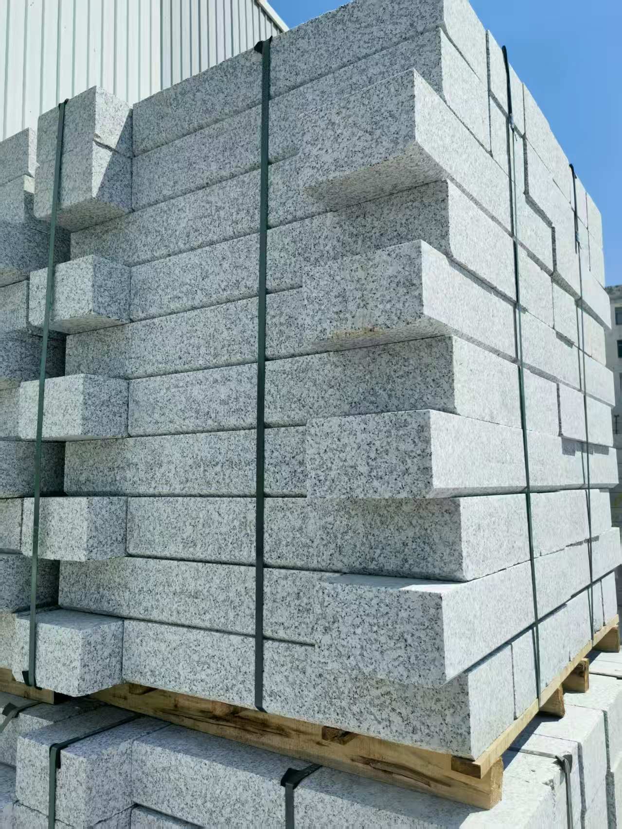 贵港 路沿石颜色均匀、尺寸标准