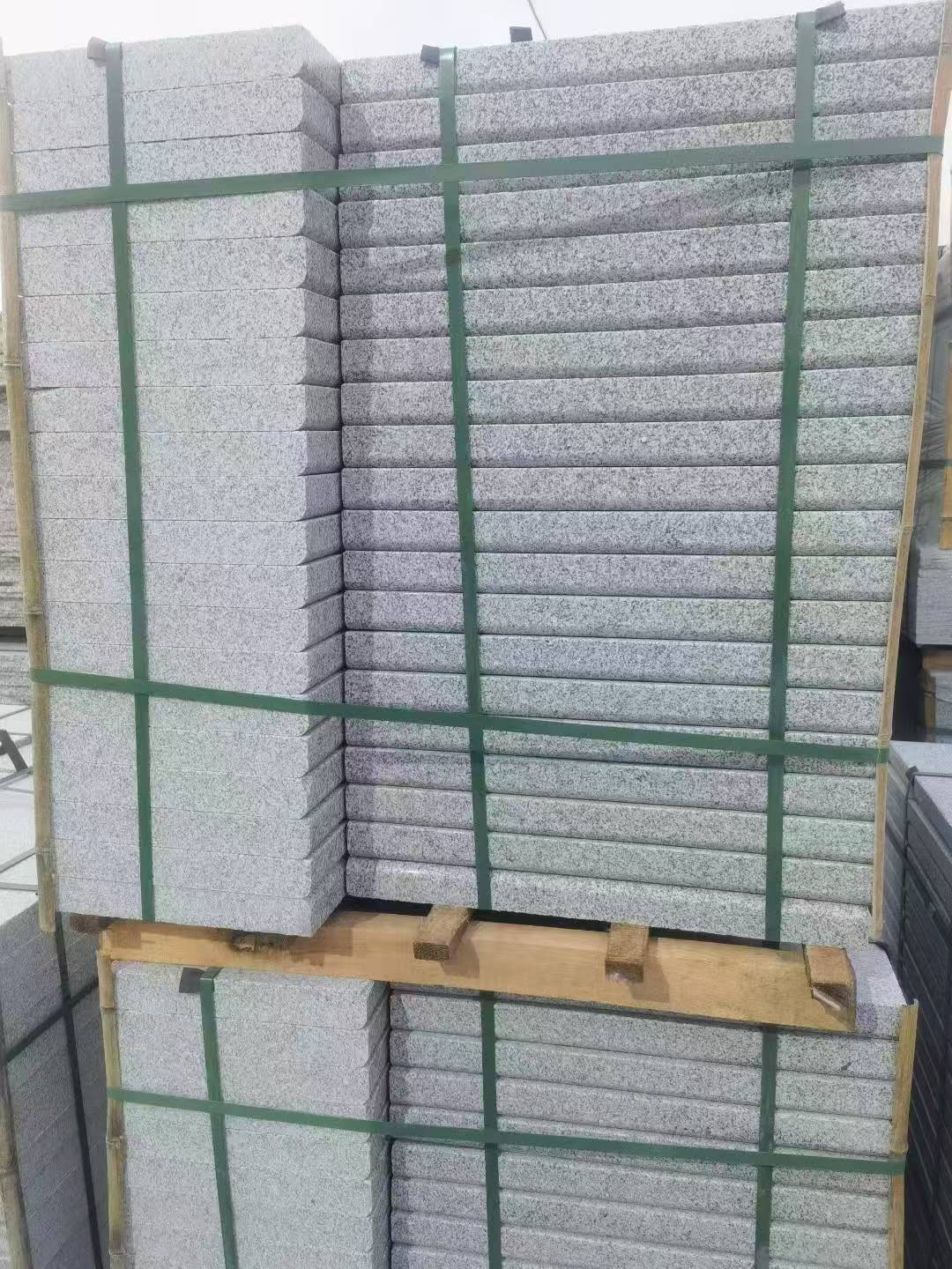 贵港 5公分芝麻白，倒斜角，室外楼梯踏步