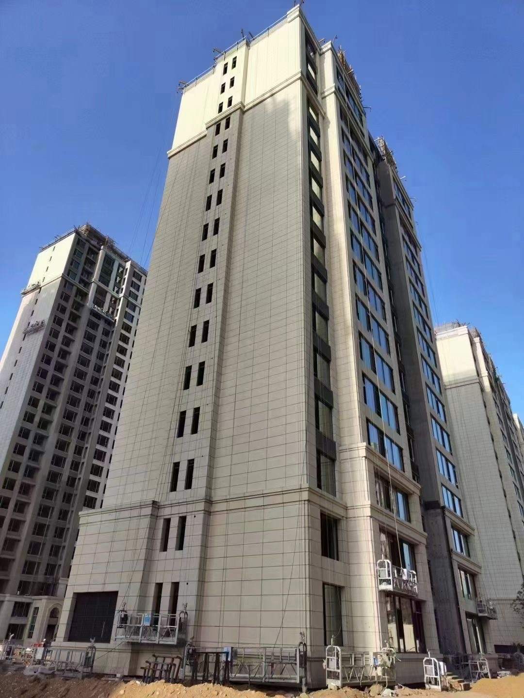贵港黄金麻高端小区，外墙干挂