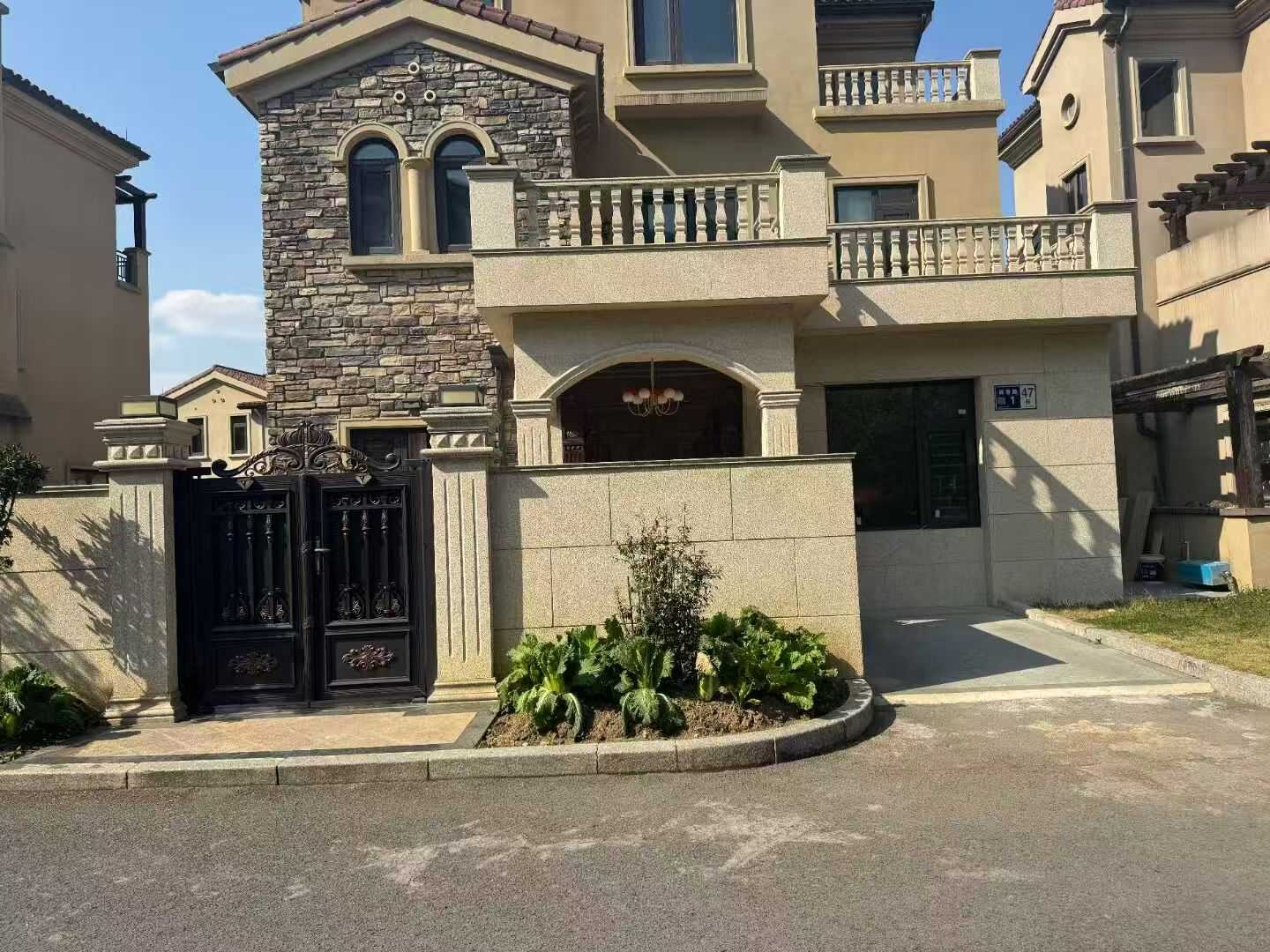 贵港黄金麻别墅干挂效果展示