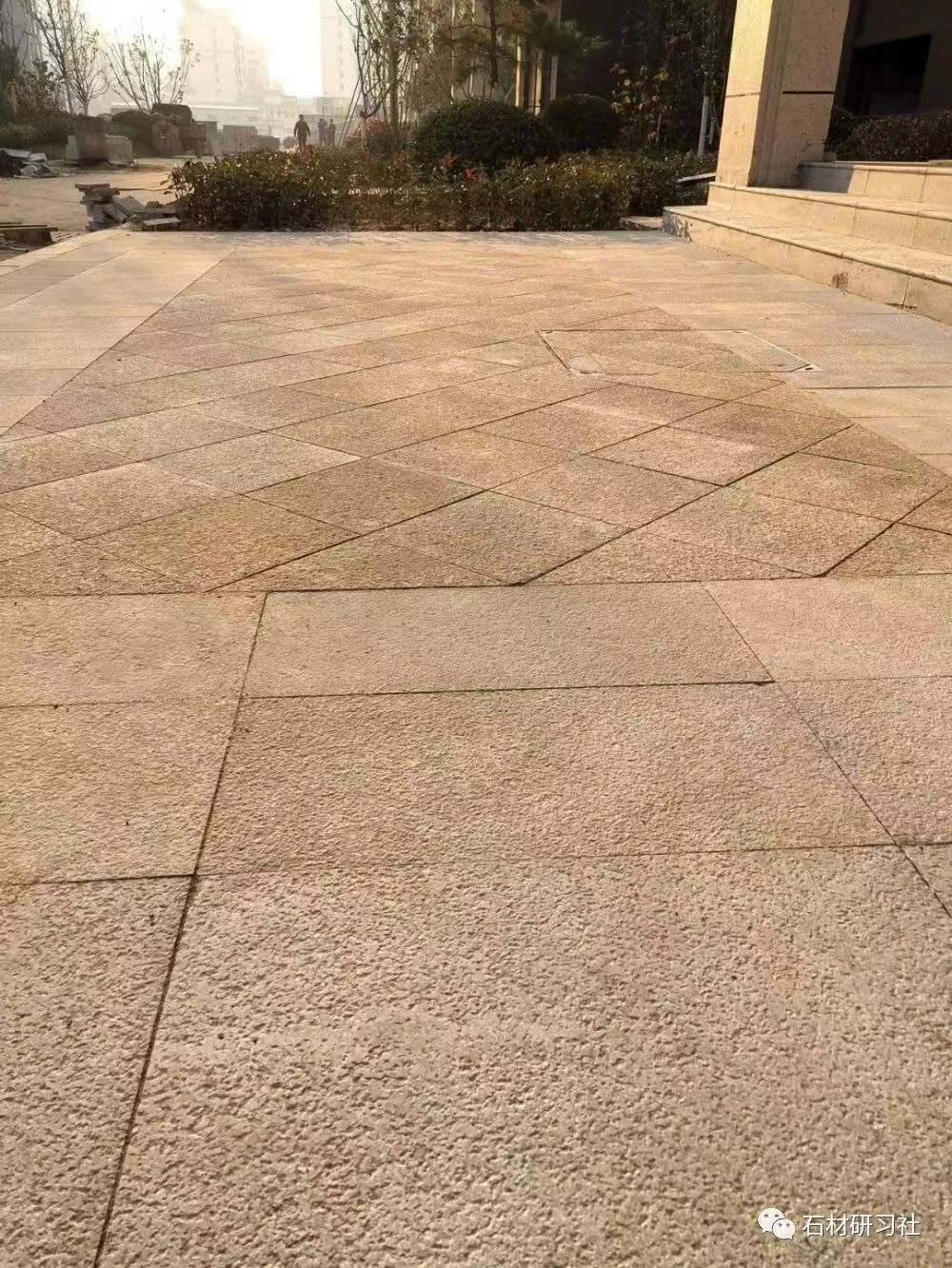 贵港黄金麻石材铺装